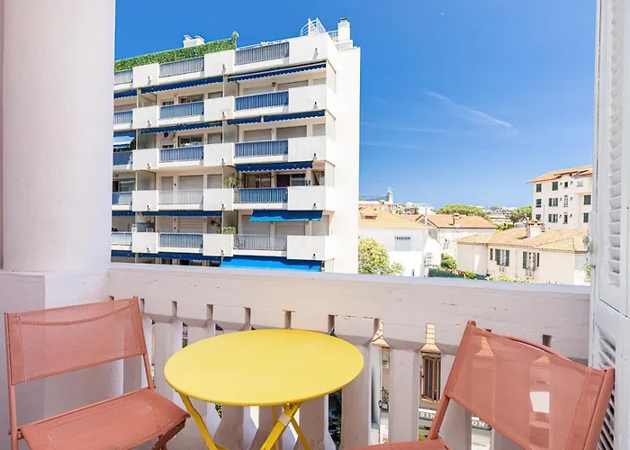 Wilson Ravissant 2 Pièces 4 Couchages à Quelques Pas Des Plages Et Commerces Appartamento Antibes